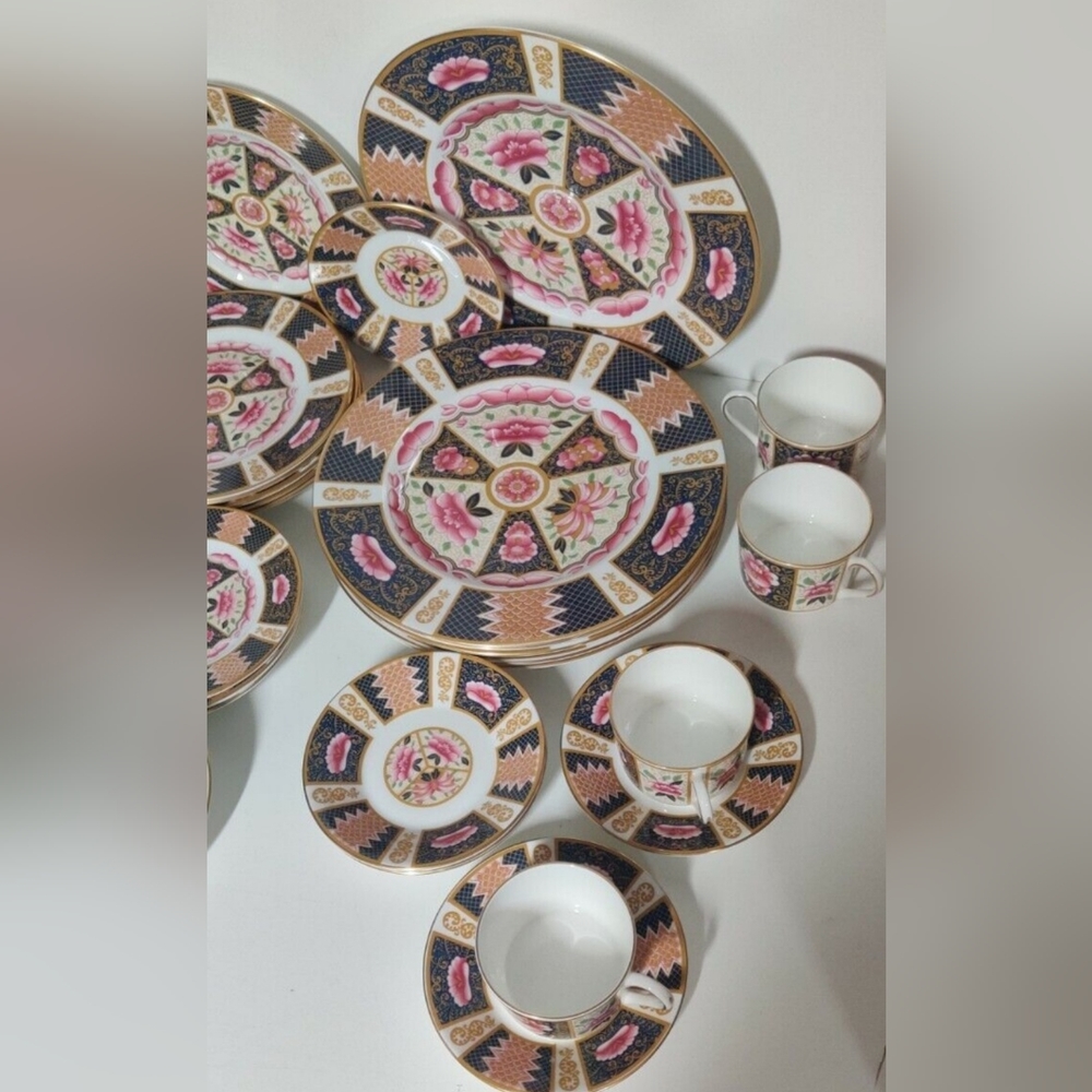 Coalport bone china set pattern "java"